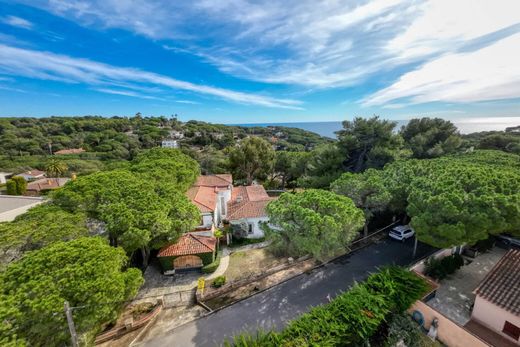 Einfamilienhaus in Lloret de Mar, Provinz Girona