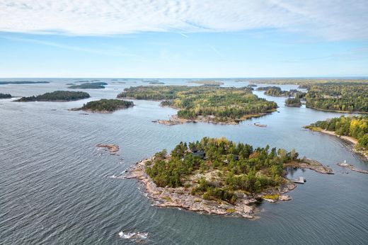 Остров, Kirkkonummi, Helsinki