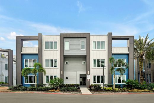 Apartment / Etagenwohnung in Reunion, Osceola County