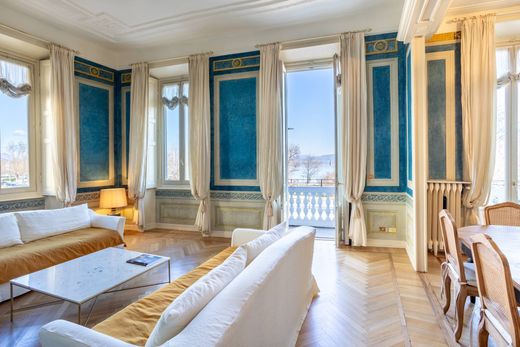 Appartamento a Arona, Novara