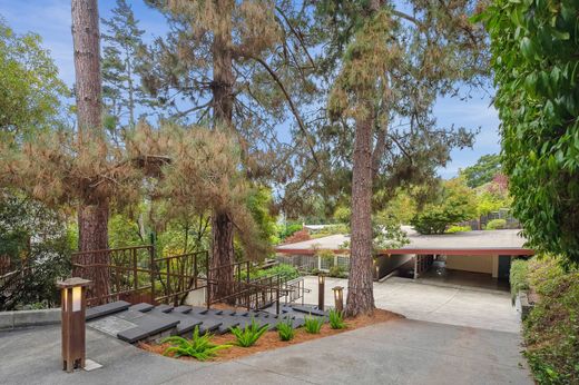 Detached House in Kensington, Contra Costa County