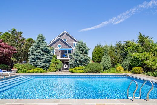 Detached House in Orient, Suffolk County