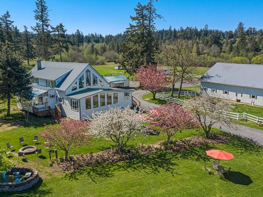 Country House in Friday Harbor, San Juan County