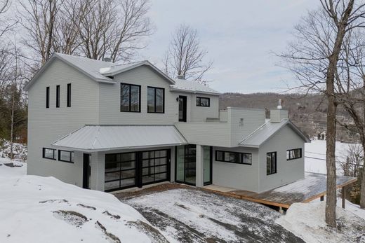 Частный Дом, Saint-Hippolyte, Laurentides