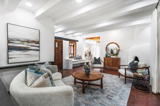 Apartment / Etagenwohnung in Santa Fe, Santa Fe County