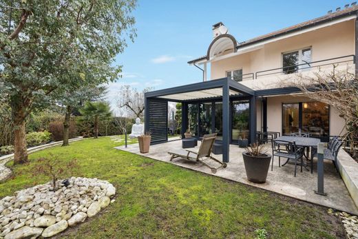 Dom jednorodzinny w Corsier, Geneva