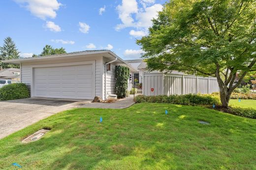 Apartment in Wilsonville, Clackamas County