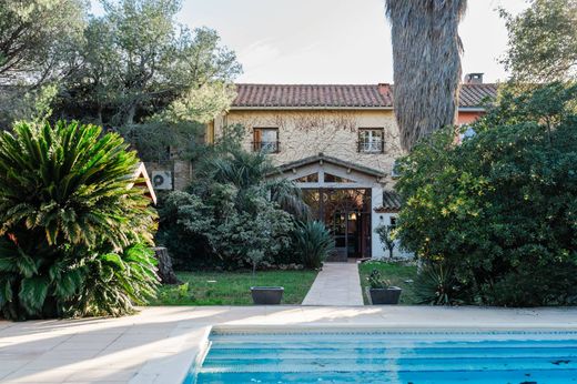 Detached House in Perpignan, Pyrénées-Orientales