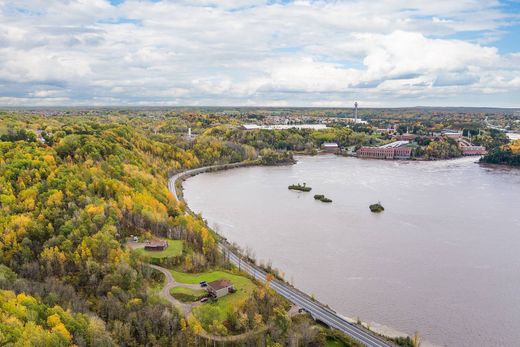 Detached House in Saint-Boniface, Mauricie