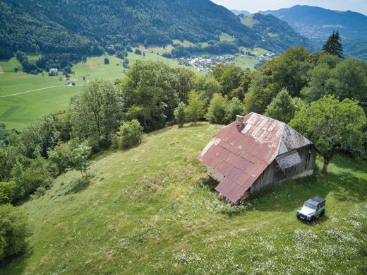 Chevenoz, Haute-Savoieの一戸建て住宅