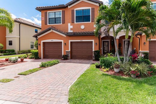 Townhouse in Fort Myers, Lee County