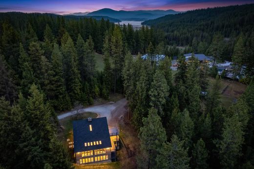 Detached House in Coeur d'Alene, Kootenai County