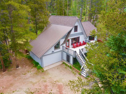 Luxury home in Blue River, Summit County