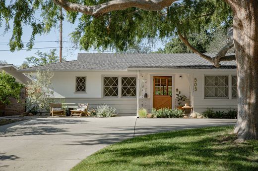 Luxury home in Ojai, Ventura County