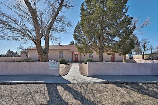 Detached House in Marfa, Presidio County