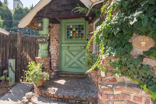 بيت مستقل ﻓﻲ Long Beach, Los Angeles County