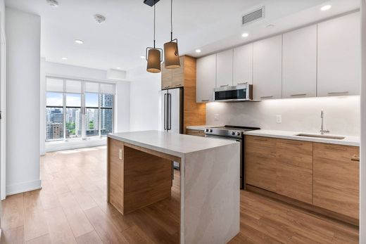 Apartment / Etagenwohnung in Toronto, Ontario