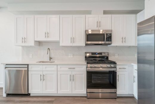Luxury home in Jersey City, Hudson County