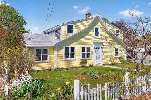Apartment / Etagenwohnung in Dennis Port, Barnstable County