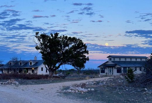 Casa de campo en Junction, Kimble County