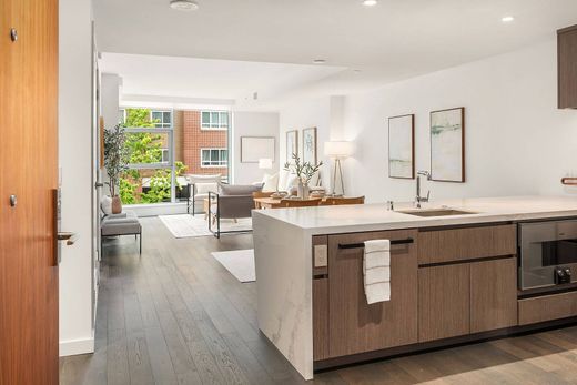 Apartment in Bellevue, King County