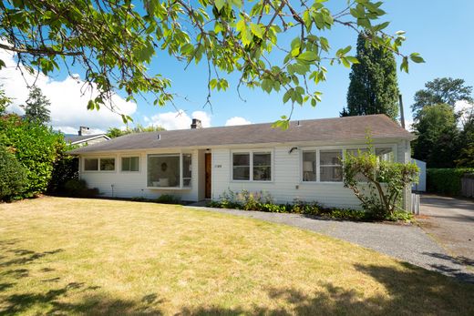 Detached House in North Vancouver, Metro Vancouver Regional District