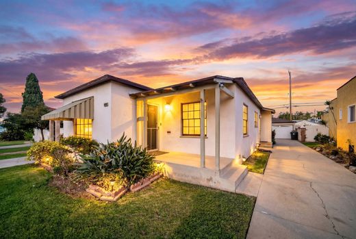 Luxury home in Long Beach, Los Angeles County