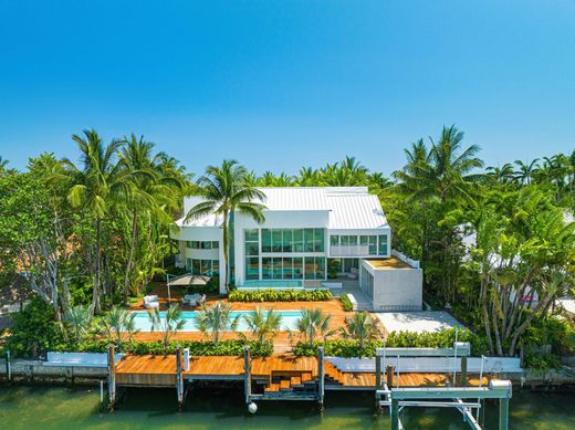 Vrijstaand huis in Key Biscayne, Miami-Dade County