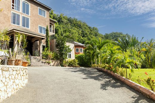 Townhouse in Kingston