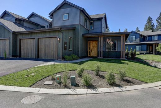 Townhouse in Bend, Deschutes County