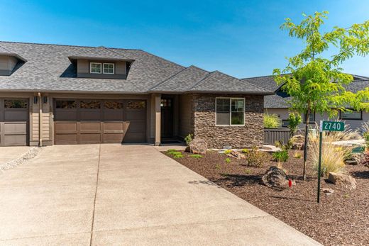 Townhouse in Bend, Deschutes County