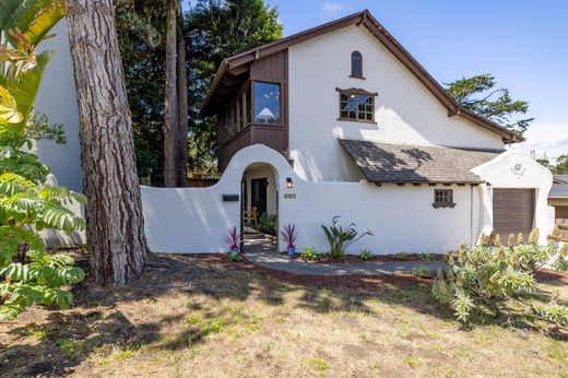 Detached House in Monterey, Monterey County