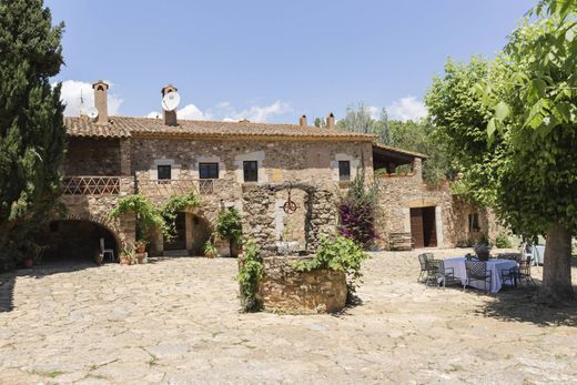Casale a Cruïlles, Girona