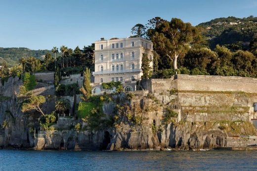 Detached House in Sorrento, Naples
