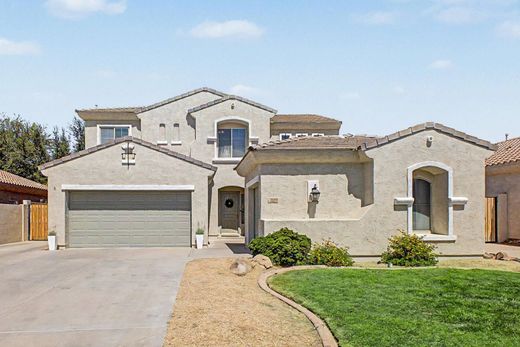 Luxury home in Mesa Grande Trailer Ranch, Maricopa County
