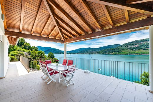 Vrijstaand huis in Montagnola, Lugano