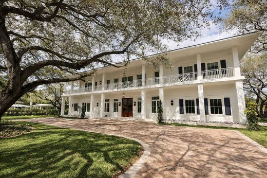 Luxury home in Pinecrest, Miami-Dade
