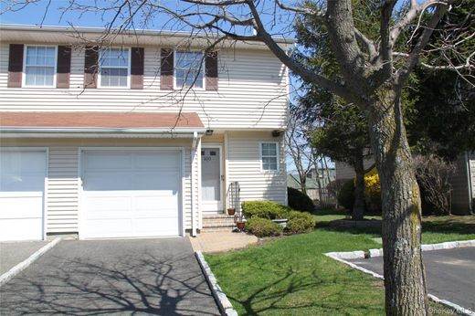 Daire Woodbury, Nassau County