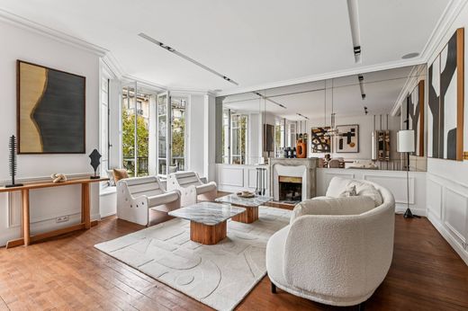 Appartement in Tour Eiffel, Invalides – Ecole Militaire, Saint-Thomas d’Aquin, Paris