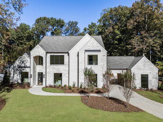 Detached House in Alpharetta, Fulton County