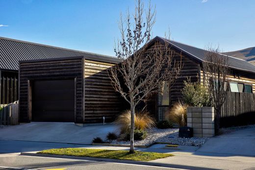 Detached House in Queenstown, Queenstown-Lakes District