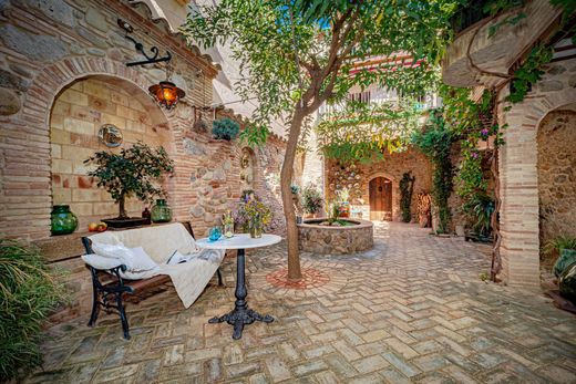 半独立式房屋  Castelló d'Empúries, Província de Girona