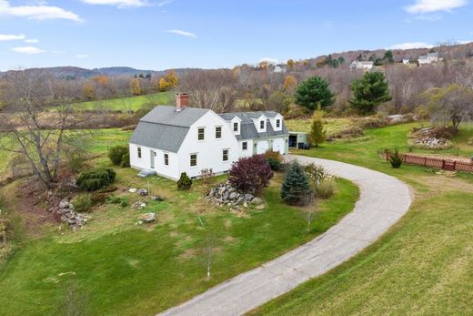 Country House in Hardwick, Worcester County