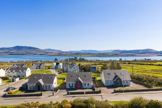Detached House in Knightstown, County Kerry