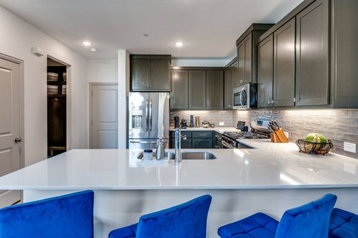Townhouse in Frisco, Collin County