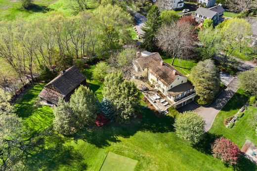 Detached House in Wellesley, Norfolk County