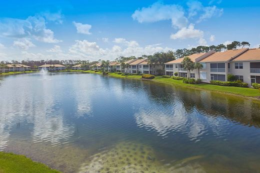 Naples, Collier Countyのアパートメント