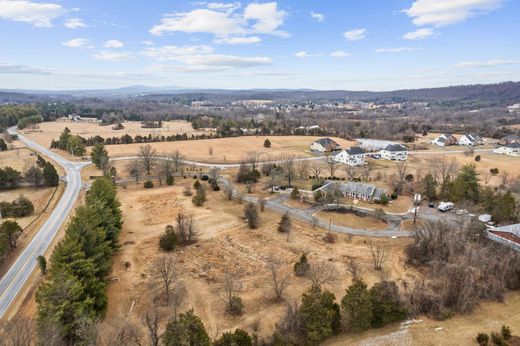 Luxury home in Leesburg, Loudoun County