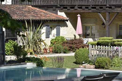 Einfamilienhaus in Périgueux, Dordogne