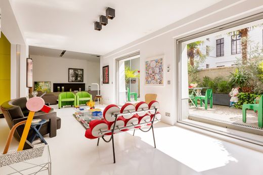 Apartment / Etagenwohnung in Temple, Rambuteau – Francs Bourgeois, Réaumur, Paris